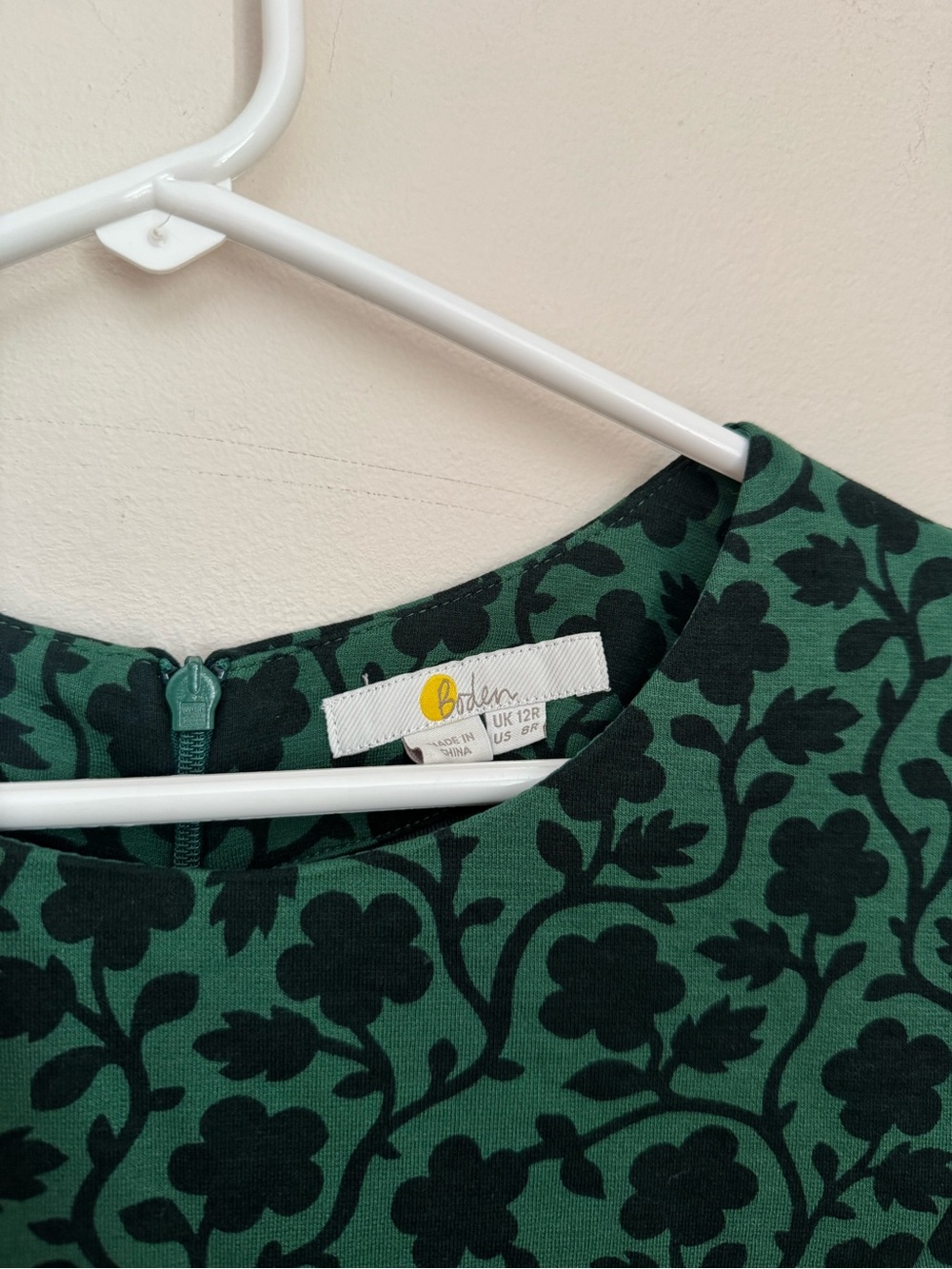 Boden Alexis Jersey Dress Enchanted Vine Green Floral Women’s 12R Fit & Flare - Picture 4 of 7